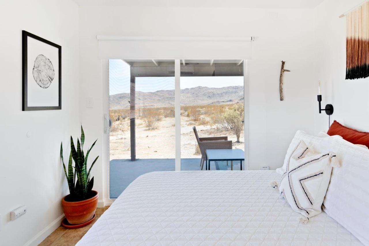 1 Minute To Joshua Tree National Park, Hot Tub, Stars, Private - The Wkndr Twentynine Palms Exterior foto