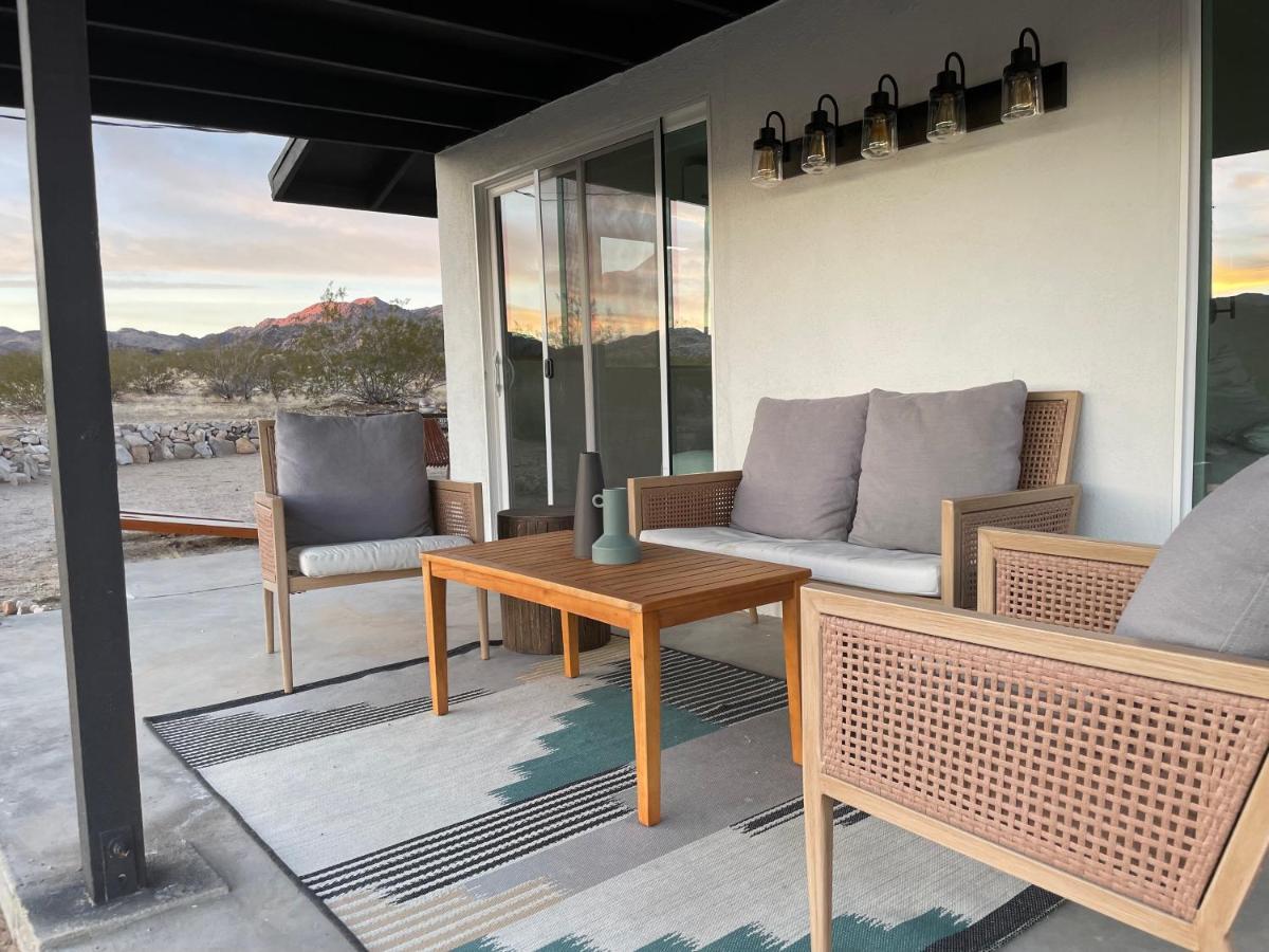 1 Minute To Joshua Tree National Park, Hot Tub, Stars, Private - The Wkndr Twentynine Palms Exterior foto